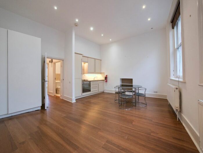 1 Bedroom Flat To Rent In Westbourne Grove, Bayswater, London, W2