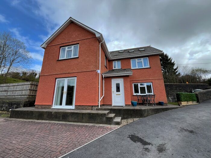 3 Bedroom Detached House To Rent In Pencader, Carmarthenshire, SA39