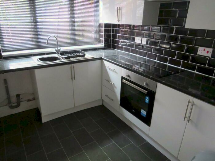 1 Bedroom Flat To Rent In Dudley Road, Rowley Regis, B65