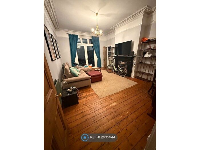 2 Bedroom Flat To Rent In Morland Road, Croydon, CR0