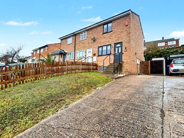 2 Bedroom End Of Terrace House For Sale In Shanklin Close, Princes Park, Kent, ME5
