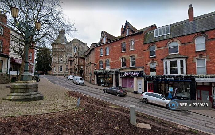 1 Bedroom Flat To Rent In Angel Hill, Tiverton, EX16