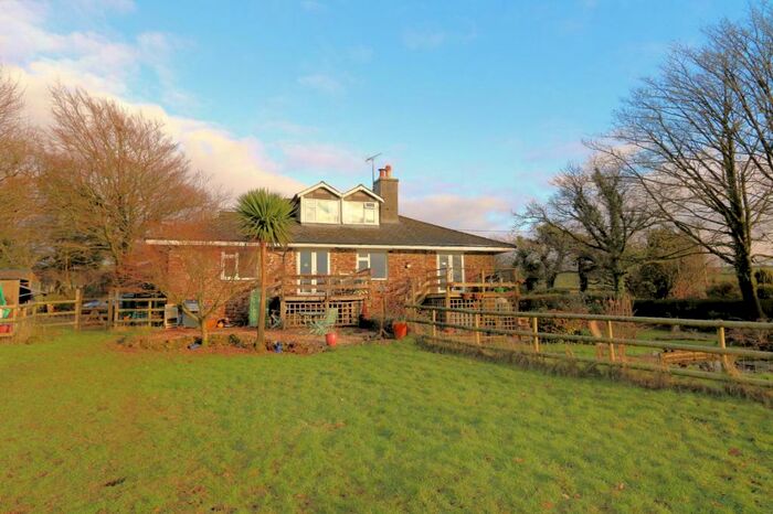 4 Bedroom Bungalow For Sale In Lydford, Okehampton, EX20