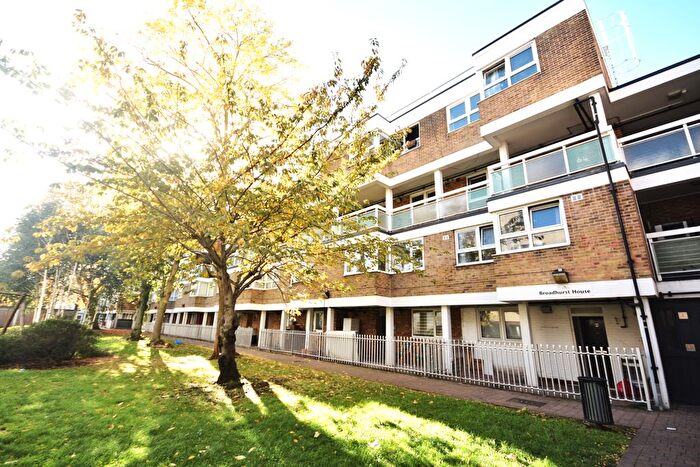 3 Bedroom Maisonette To Rent In Joseph Street, Bow, E3