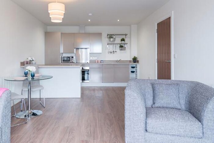 1 Bedroom Apartment To Rent In St. Johns Road, Leeds, West Yorkshire, LS3