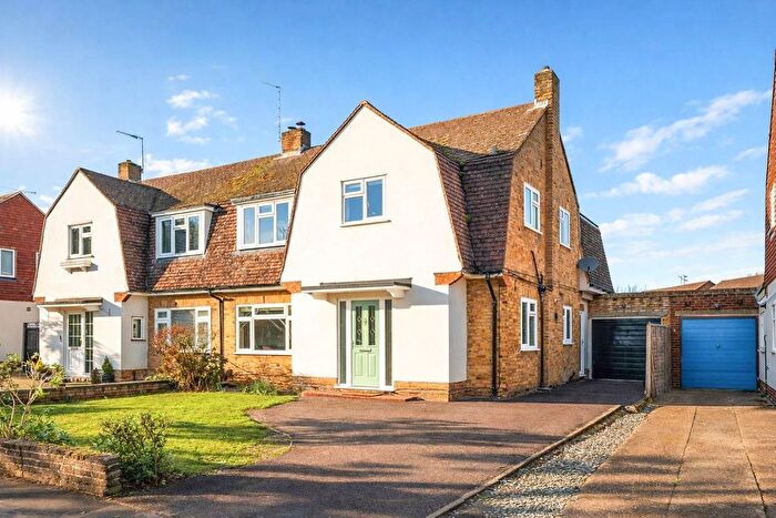 4 Bedroom Semi Detached House For Sale In The Avenue, Bengeo, SG14