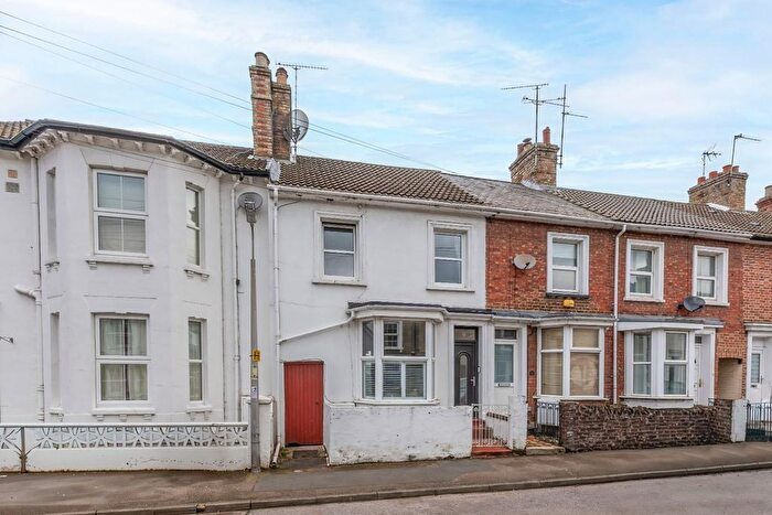 2 Bedroom Property For Sale In Dudley Street, Leighton Buzzard, LU7
