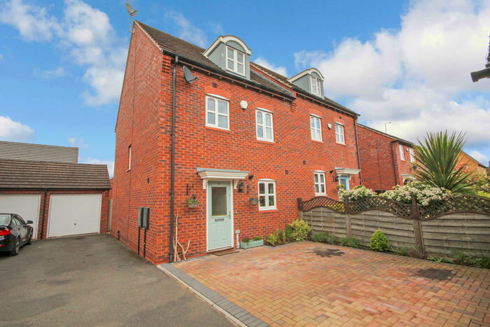 4 Bedroom Semi-Detached House To Rent In Jersey Close, Coventry, CV3