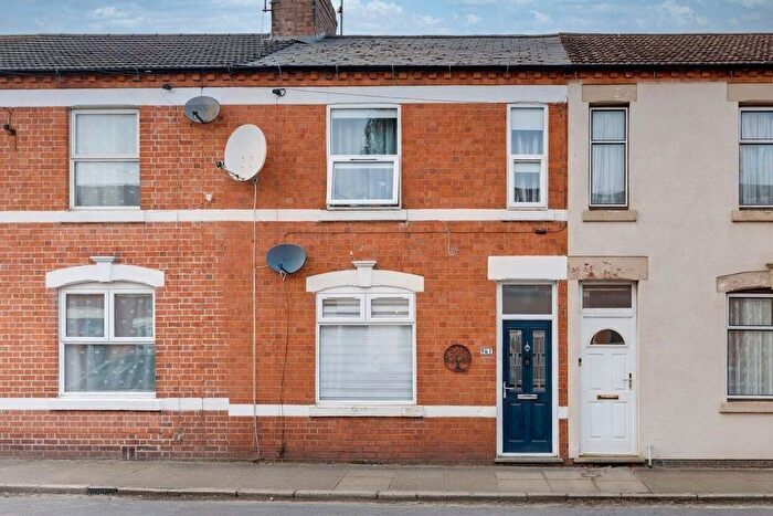 3 Bedroom Terraced House For Sale In Sharman Road, Northampton, NN5