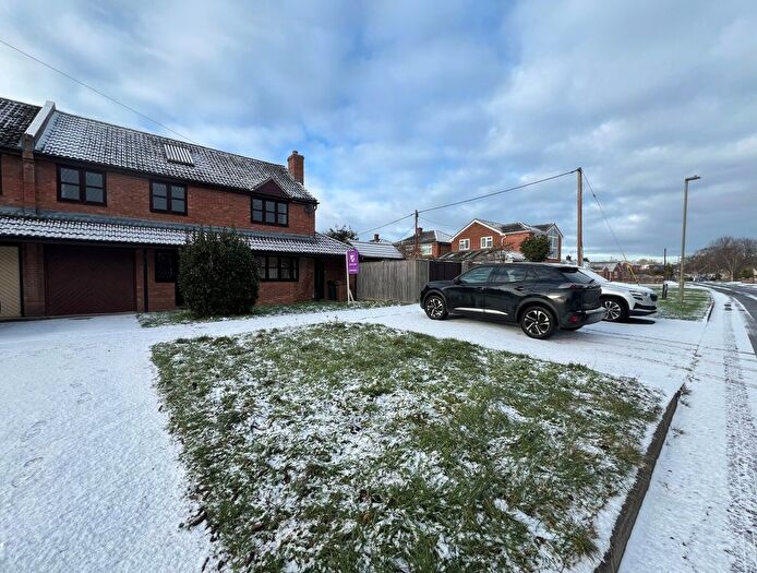 4 Bedroom Semi-Detached House For Sale In St. James Terrace, Radley, Abingdon, Oxfordshire, OX14