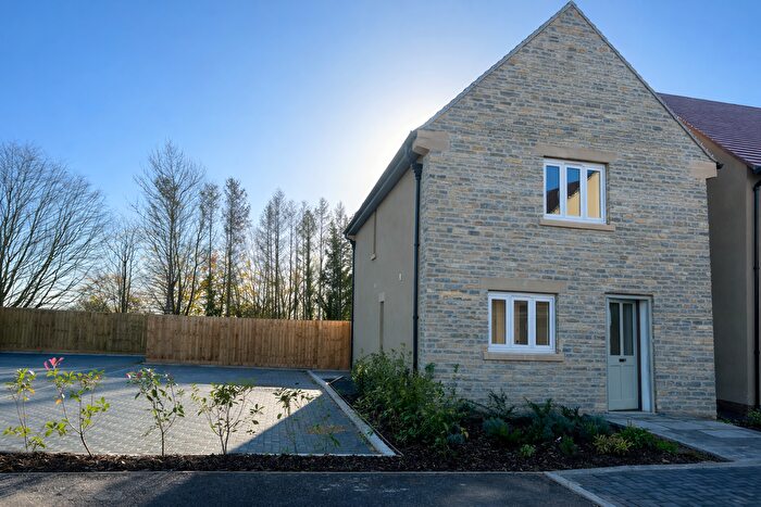 3 Bedroom Detached House For Sale In Bishops Close, Glastonbury, BA6