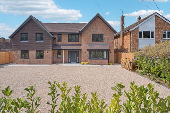 4 Bedroom Semi-Detached House For Sale In Spurlands End Road, High Wycombe, HP15