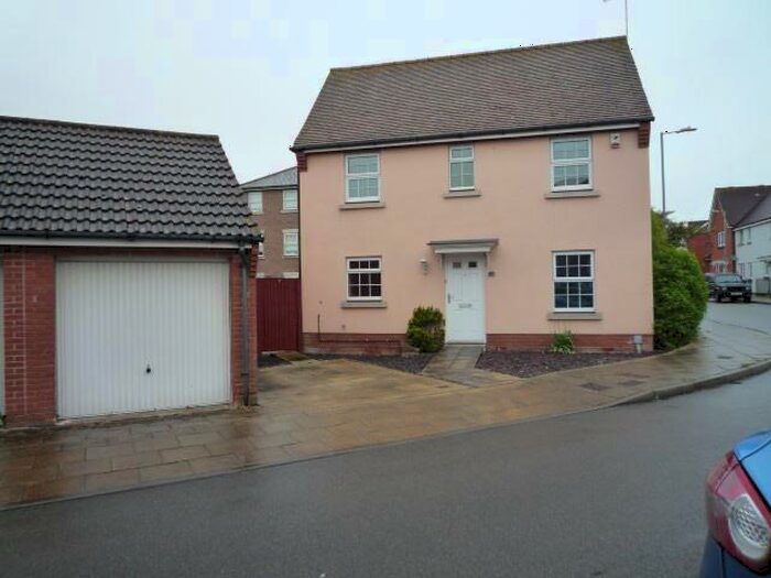 3 Bedroom Detached House To Rent In Holst Avenue Witham Essex, CM8