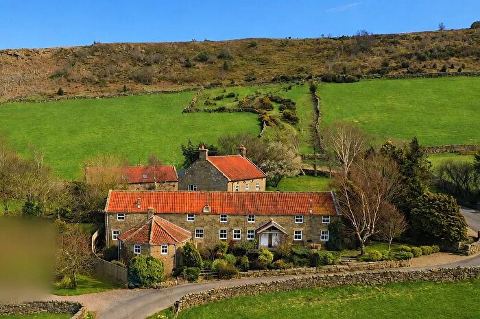 4 Bedroom Detached House For Sale In Glaisdale, YO21
