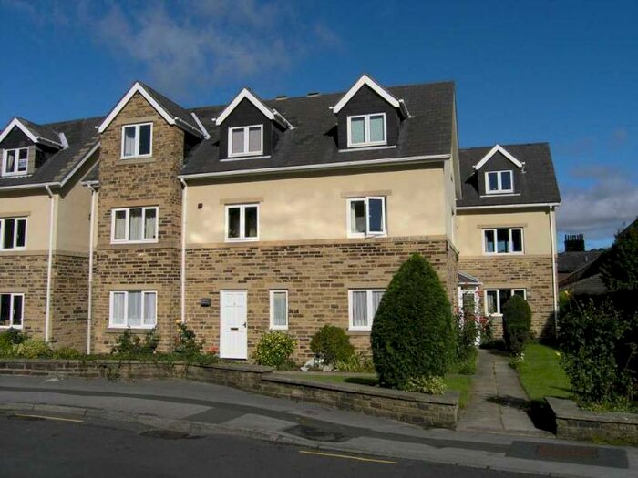 2 Bedroom Flat To Rent In Regent Court, Regent Road, Ilkley, West Yorkshire, LS29