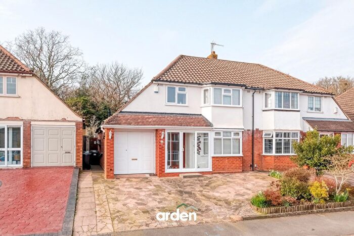 3 Bedroom Semi Detached House For Sale In Romsley Close, Rubery, B45