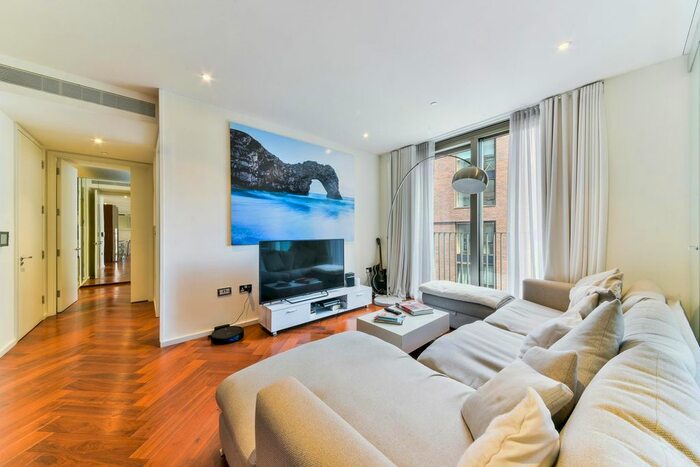 2 Bedroom Flat For Sale In Capital Building, Nine Elms, SW11