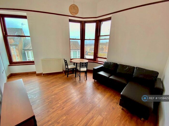 1 Bedroom Flat To Rent In Broomlands Street, Paisley, PA1