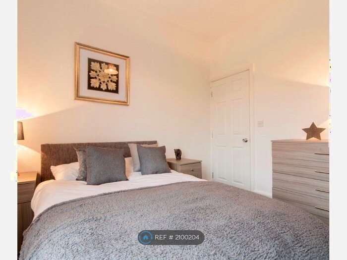 4 Bedroom Terraced House To Rent In Franklyn Street, Stoke-On-Trent, ST1