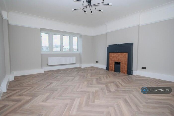 4 Bedroom Flat To Rent In Richmond Chambers, Bournemouth, BH2