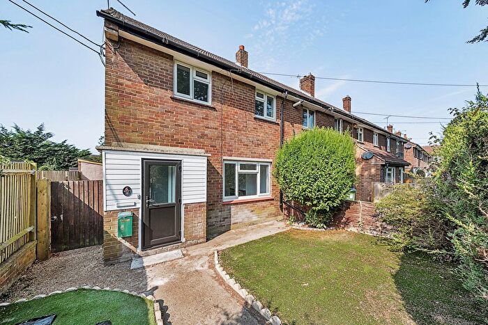2 Bedroom End Of Terrace House For Sale In Beesfield Lane, Farningham, Dartford, DA4