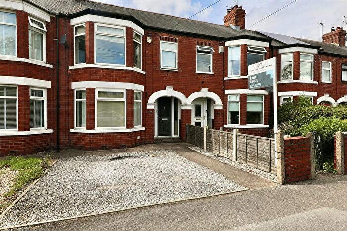 3 Bedroom Terraced House For Sale In Kenilworth Avenue, Hull, HU5