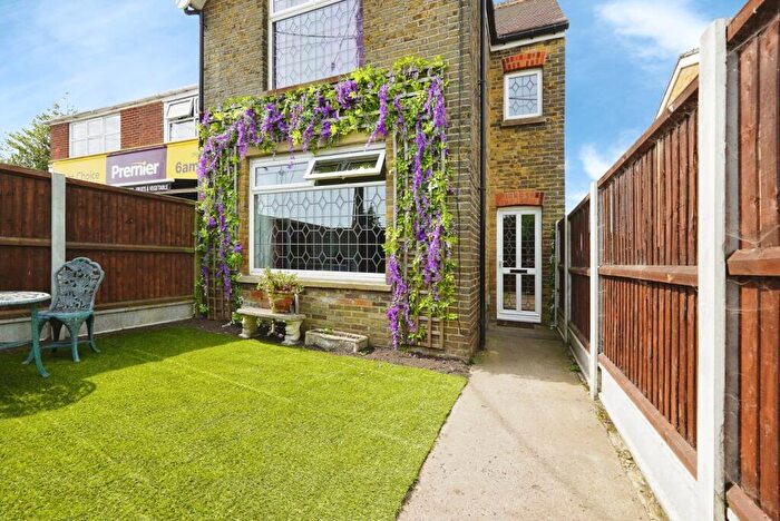 3 Bedroom Detached House For Sale In St Richards Road, Kent, Kent, CT14