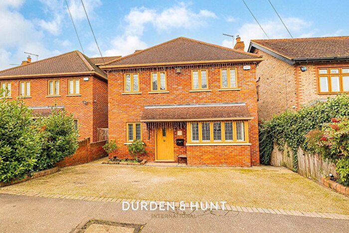 4 Bedroom Detached House To Rent In Blackacre Road, Theydon Bois, CM16
