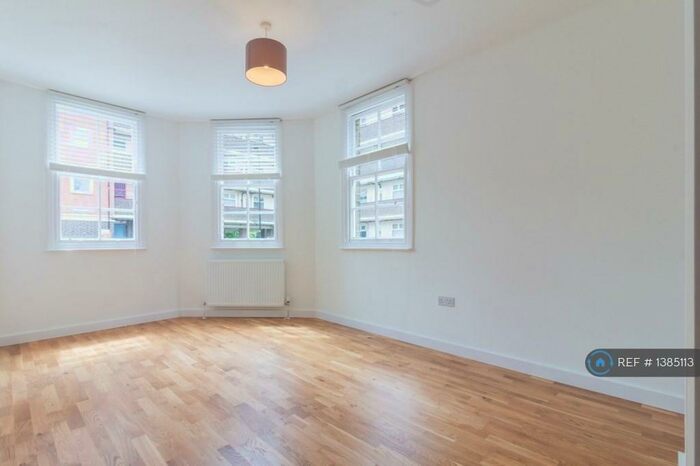 2 Bedroom Maisonette To Rent In Canon Beck Road, London, SE16