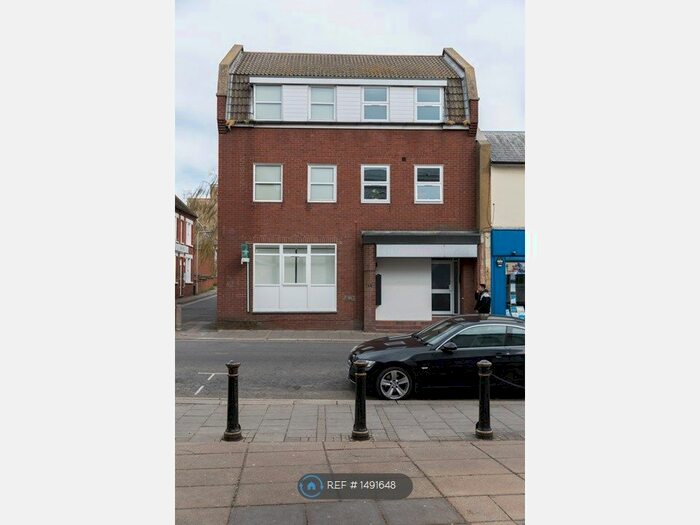 2 Bedroom Flat To Rent In Arjun House, Bedford, MK40