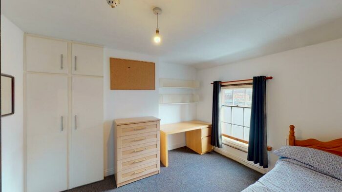 5 Bedroom House To Rent In Milton Street, S3