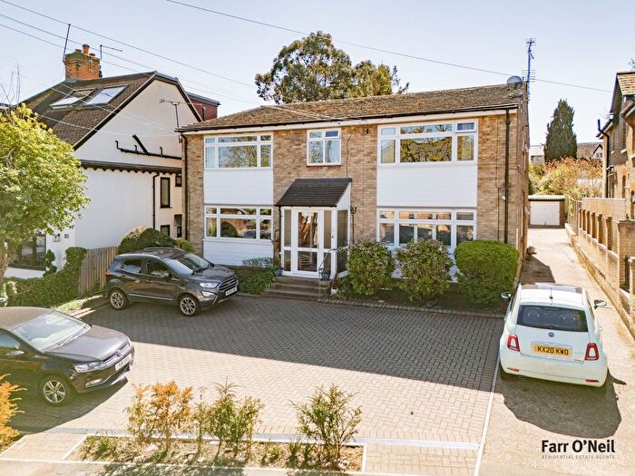2 Bedroom Flat For Sale In Westbury Lane, Buckhurst Hill, IG9