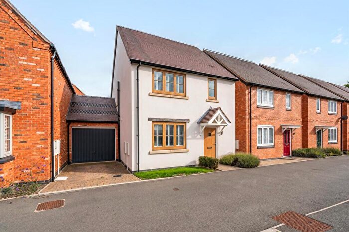 3 Bedroom Detached House To Rent In Hampton Green, Hampton-In-Arden, B92