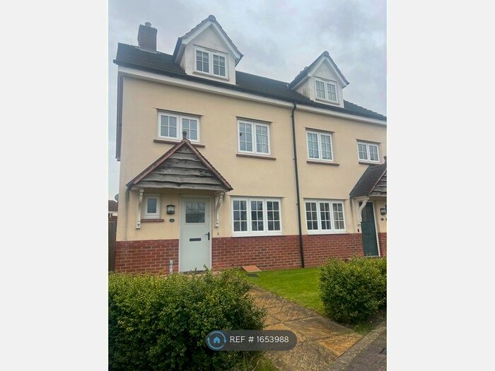 4 Bedroom Semi-Detached House To Rent In Eden Walk, Bingham, Nottingham, NG13