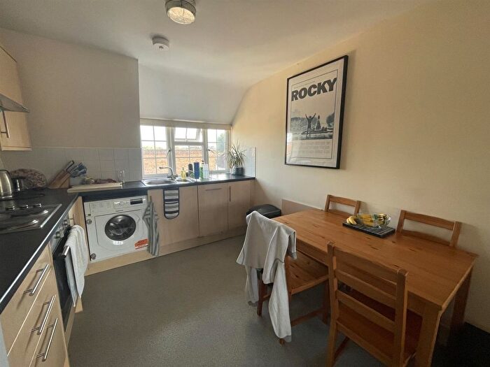 2 Bedroom Flat To Rent In High Street, Ruislip, HA4