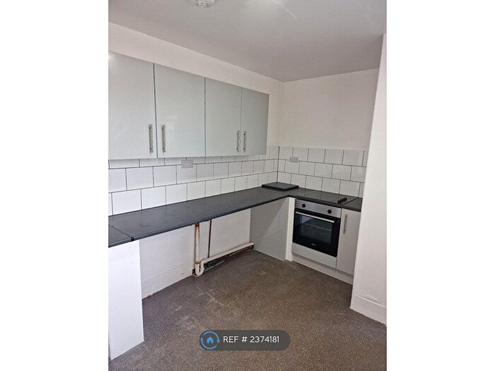 3 Bedroom Detached House To Rent In Higher Tower Road, Newquay, TR7