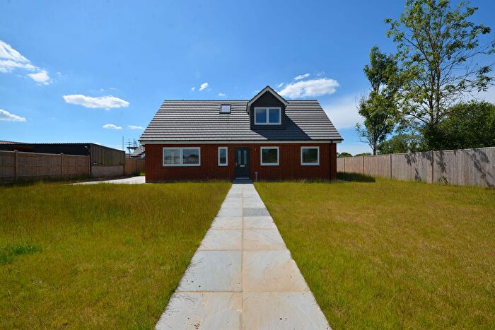 4 Bedroom Flat To Rent In Loxwood Road, Alfold, GU6