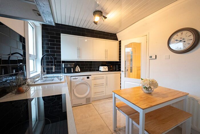 3 Bedroom Terraced House For Sale In Gayne Drive, Glenboig, Coatbridge, ML5