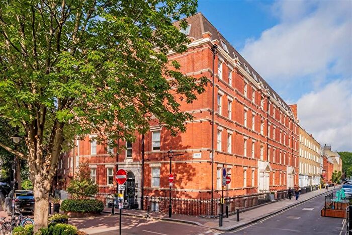 2 Bedroom Flat To Rent In Carburton Street, Fitzrovia Amp; Covent Garden, W1W