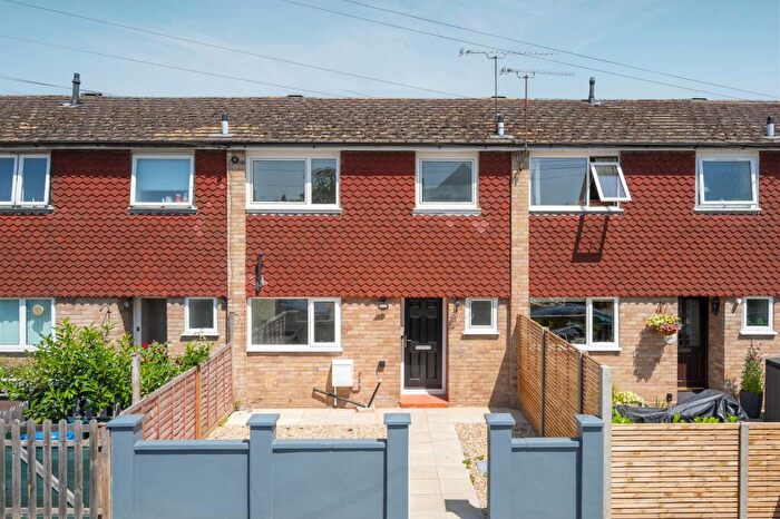 3 Bedroom Terraced House For Sale In Leacroft, Sunningdale, SL5