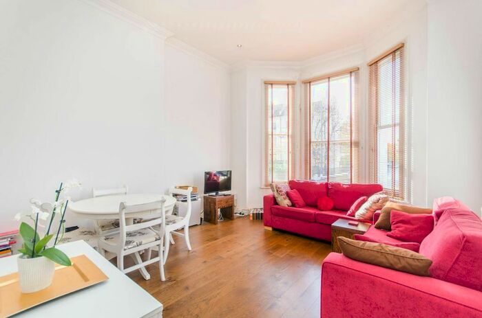 2 Bedroom Flat To Rent In Abbey Road, St John's Wood, London, NW8