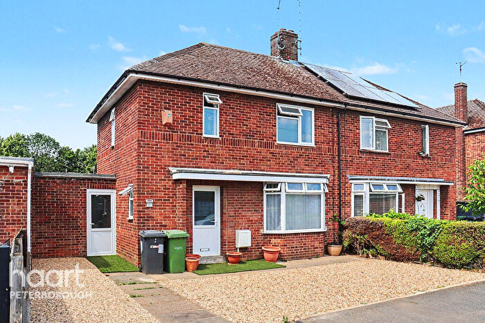 3 Bedroom Semi-Detached House For Sale In Sheridan Road, Peterborough, PE1
