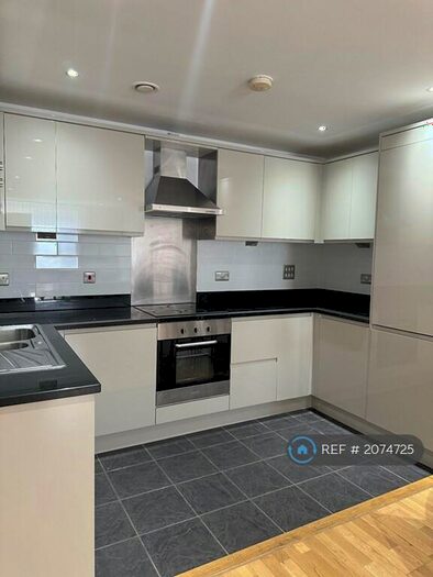 2 Bedroom Flat To Rent In Indescon Square, London, E14