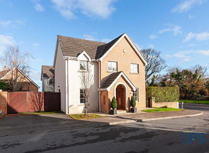 4 Bedroom Detached House For Sale In Mayfield Square, Belfast, BT10