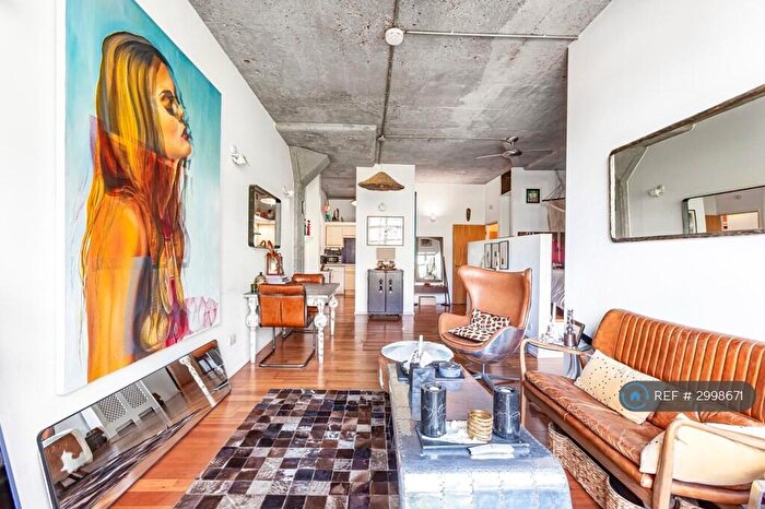 1 Bedroom Flat To Rent In Royle Building, London, N1