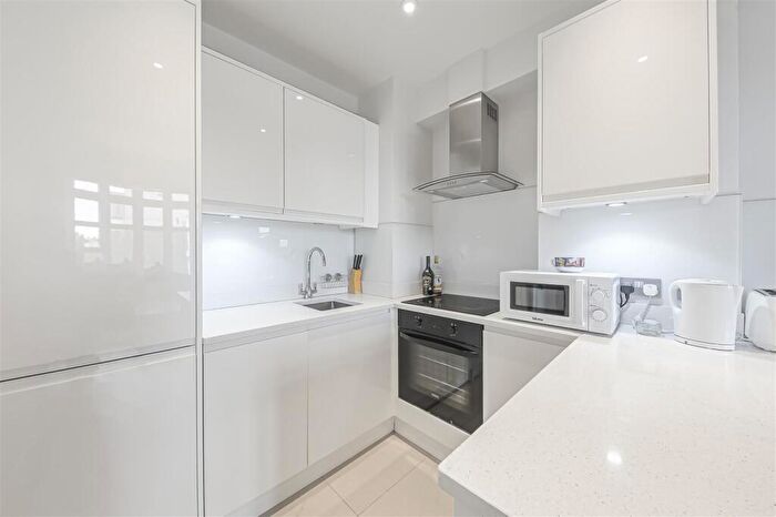 1 Bedroom Flat To Rent In Grove End Gardens, Grove End Road, London, NW8