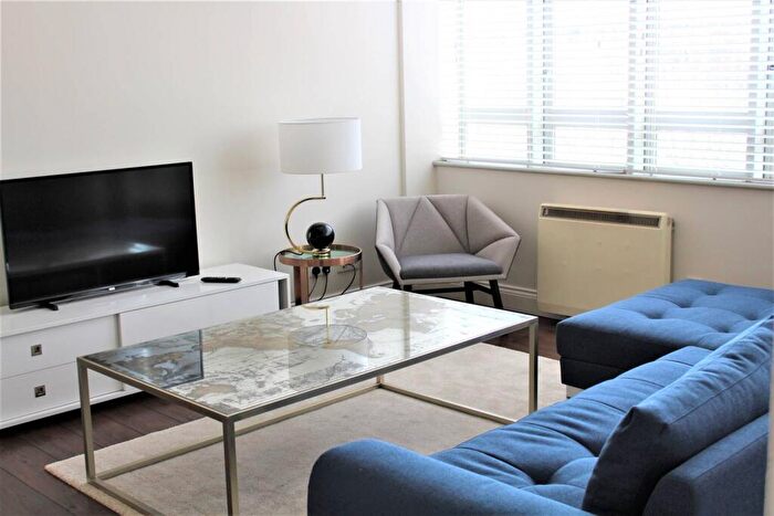 1 Bedroom Flat To Rent In Lawrence House, City, London, EC1V