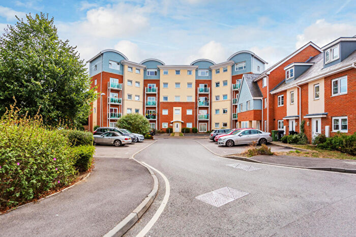 1 Bedroom Apartment To Rent In Fenbridge House, Rubeck Close, Redhill, Surrey, RH1
