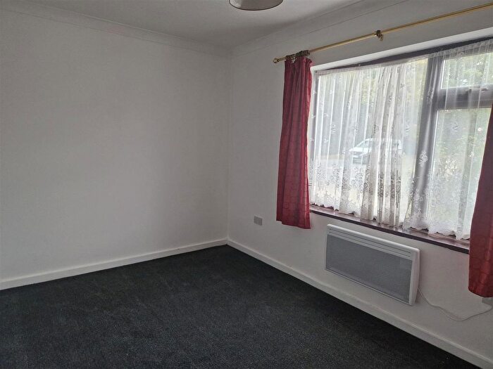 3 Bedroom Property To Rent In Conway Road, Whitton, Hounslow, TW4