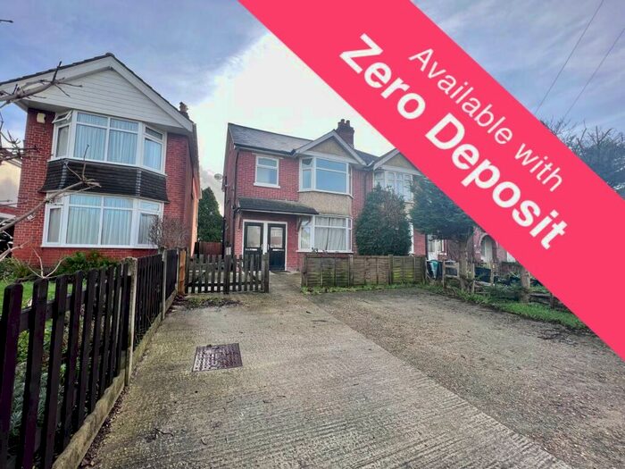 2 Bedroom Maisonette To Rent In Merryoak Road, Southampton, SO19